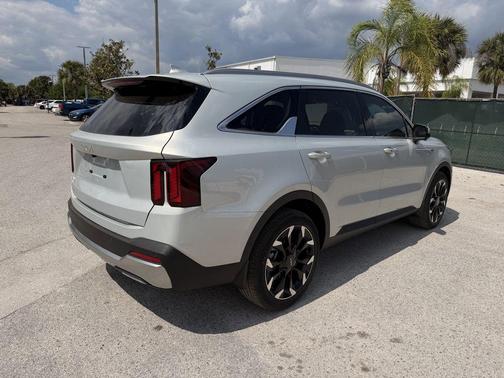 2026 Kia Sorento SX
