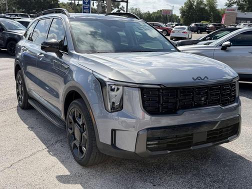 Everlasting Silver 2025 Kia Sorento SX