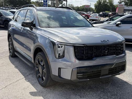 Everlasting Silver 2025 Kia Sorento SX