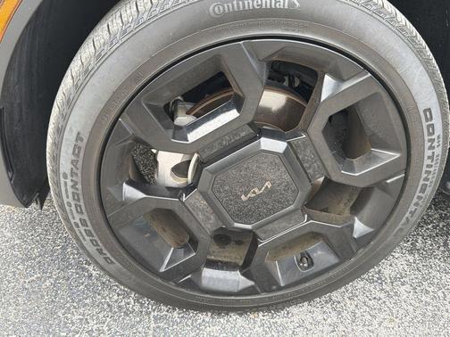 Everlasting Silver 2025 Kia Sorento SX