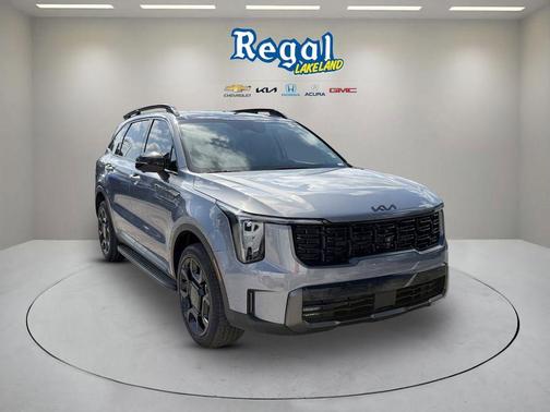 Everlasting Silver 2025 Kia Sorento SX