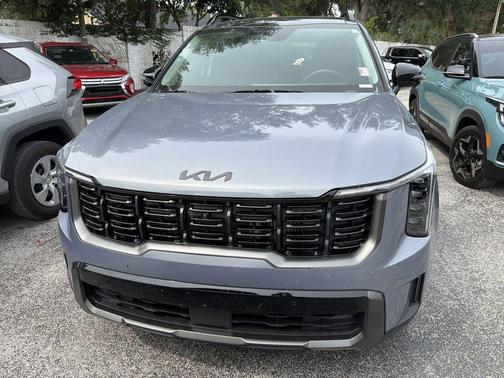 Everlasting Silver 2025 Kia Sorento SX