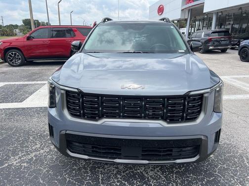 Everlasting Silver 2025 Kia Sorento SX