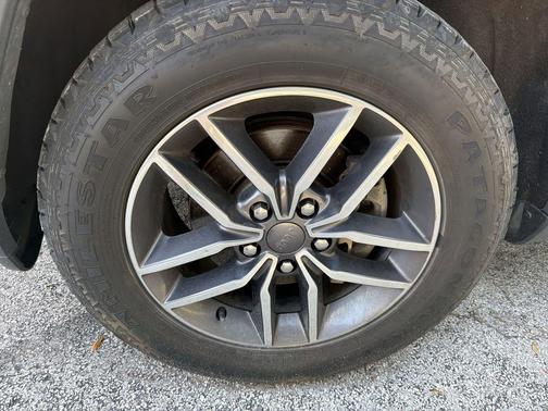 Bright White Clearcoat 2019 Jeep Grand Cherokee Limited