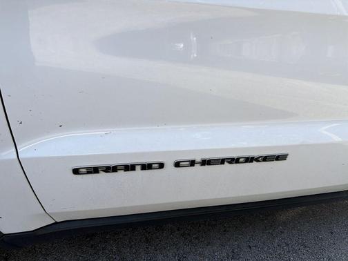 Bright White Clearcoat 2019 Jeep Grand Cherokee Limited