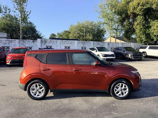 Mars Orange 2020 Kia Soul S