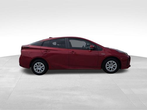 2021 Toyota Prius L