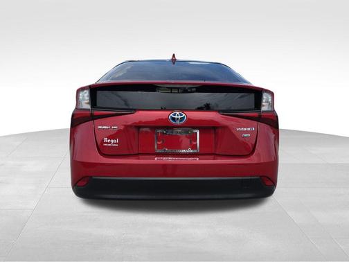 2021 Toyota Prius L