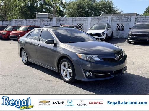 2013 Toyota Camry SE