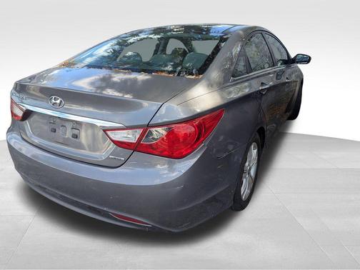 2013 Hyundai SONATA Limited