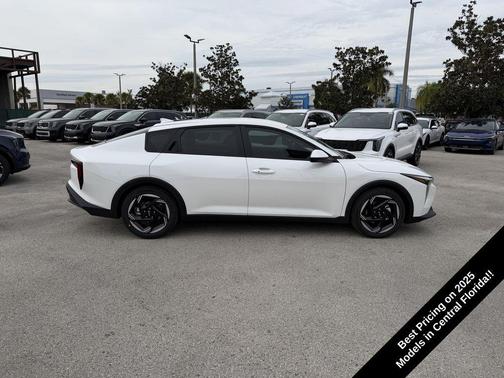 2025 Kia K4 EX