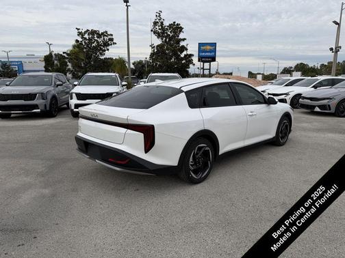 2025 Kia K4 EX
