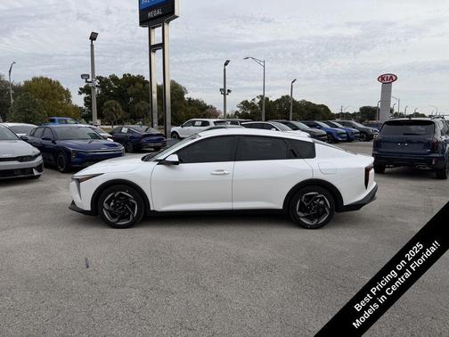 2025 Kia K4 EX