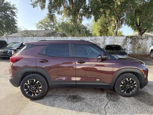 Mahogany Red Metallic 2023 Chevrolet Trailblazer LT