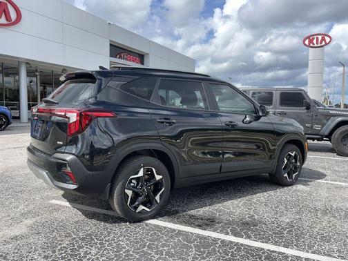 2025 Kia Seltos S