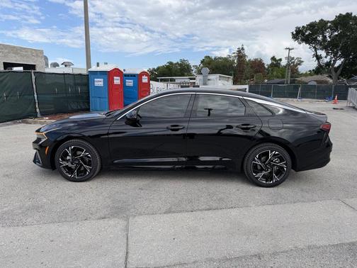 Aurora Black Pearl 2026 Kia K5 GT-Line