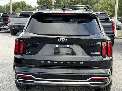 Ebony Black 2021 Kia Sorento EX
