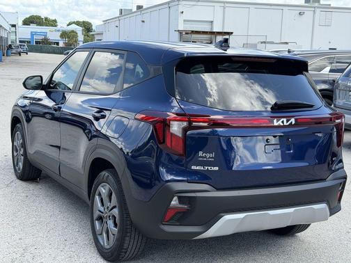 Dark Ocean Blue 2025 Kia Seltos LX