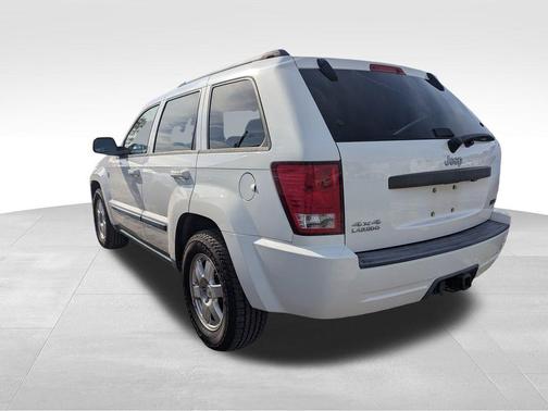 2009 Jeep Grand Cherokee Laredo