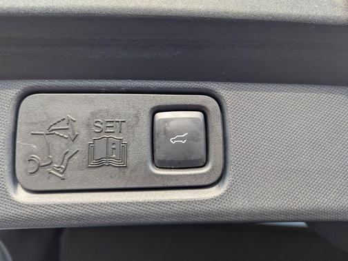 2022 Ford Mustang Mach-E Premium