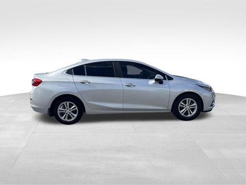 2016 Chevrolet Cruze LT Automatic