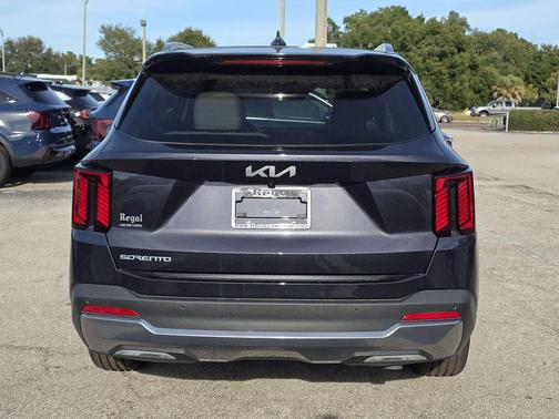 2025 Kia Sorento SX