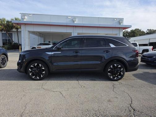 2025 Kia Sorento SX
