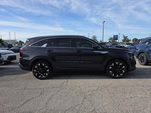 2025 Kia Sorento SX