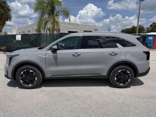 Wolf Gray 2026 Kia Sorento S