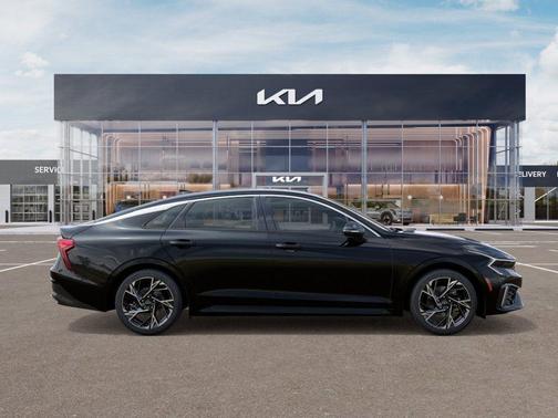 Aurora Black Pearl 2026 Kia K5 GT-Line