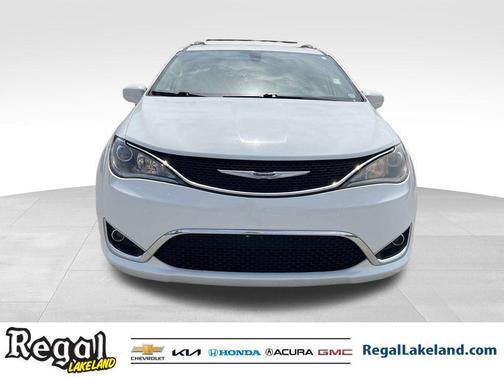 2020 Chrysler Pacifica Touring-L