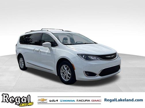 2020 Chrysler Pacifica Touring-L