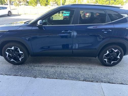 Dark Ocean Blue 2024 Kia Seltos EX