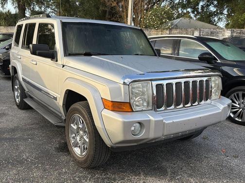 Bright Silver Clearcoat Metallic 2007 Jeep Commander Limited