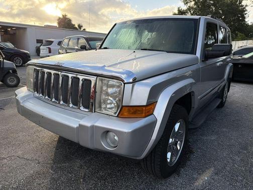 Bright Silver Clearcoat Metallic 2007 Jeep Commander Limited