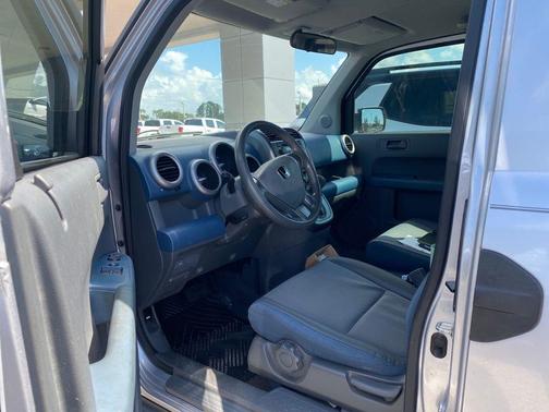 2005 Honda Element LX