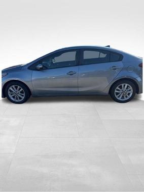 2017 Kia Forte S