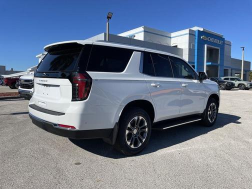 2025 Chevrolet Tahoe LS