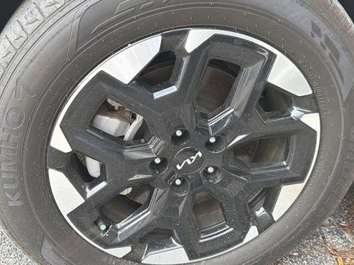 Wolf Gray 2024 Kia Sorento S