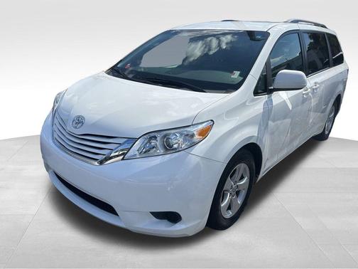 2017 Toyota Sienna L