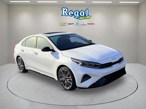 Snow White Pearl 2024 Kia Forte GT