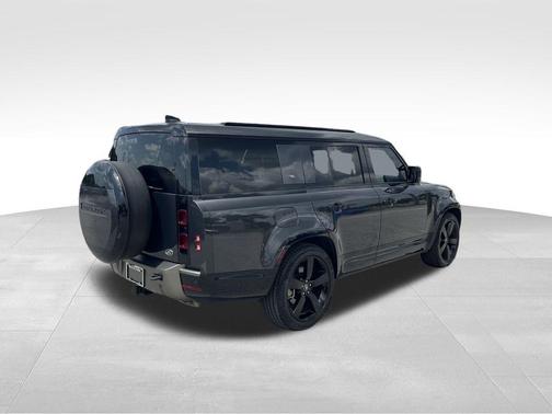 2023 Land Rover Defender X-Dynamic SE