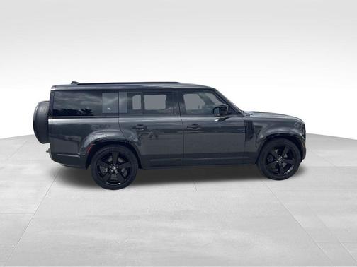 2023 Land Rover Defender X-Dynamic SE