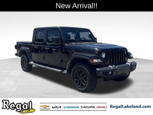 2023 Jeep Gladiator Sport