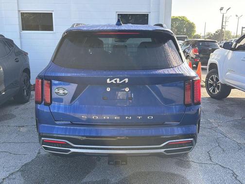 Sapphire Blue 2022 Kia Sorento S