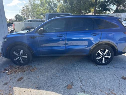 2022 Kia Sorento S
