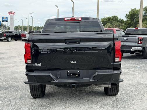 Black 2024 Chevrolet Colorado LT