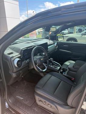 Black 2024 Chevrolet Colorado LT