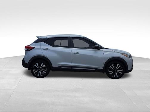 2018 Nissan Kicks SR