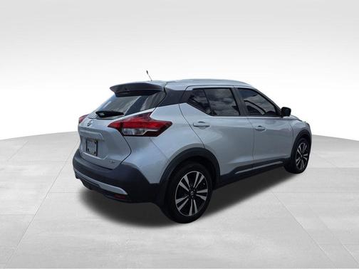 2018 Nissan Kicks SR